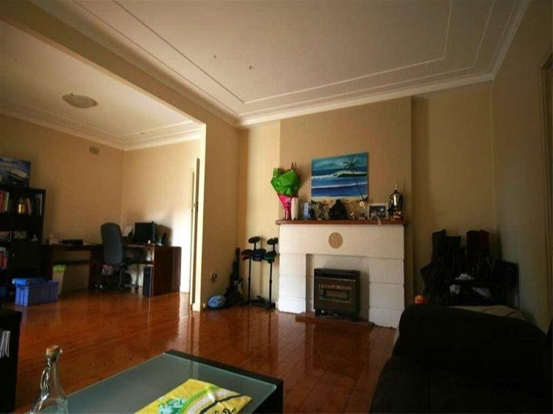 18 Oceanview Parade, Charlestown NSW 2290