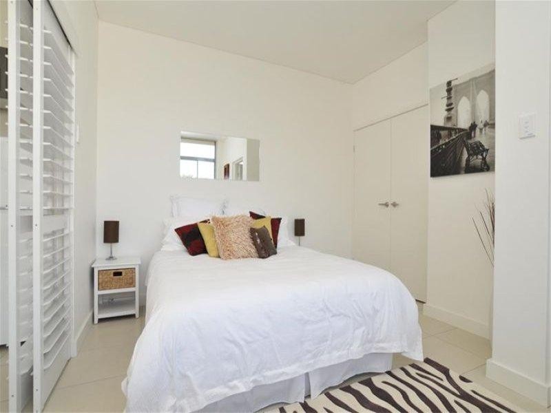 2/4 Hillview Crescent, The Hill NSW 2300