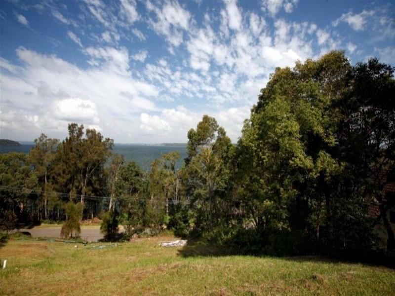 23 Beach Road, Wangi Wangi NSW 2267