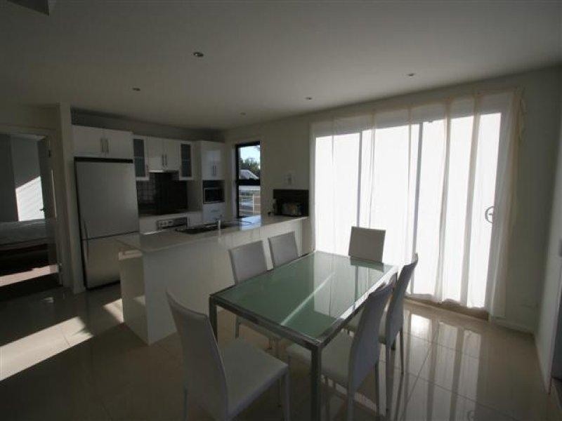 13 Maxwell Street, Tea Gardens NSW 2324