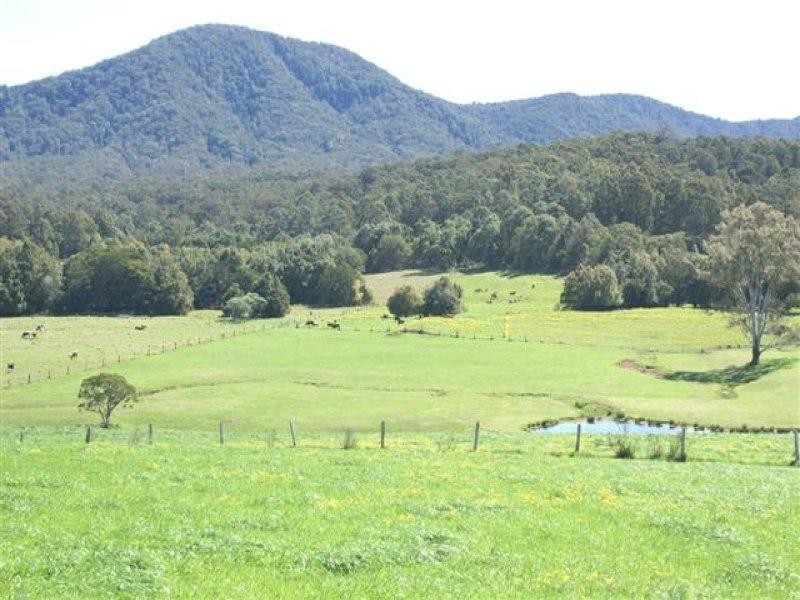 1352 Booral Road, Girvan NSW 2425