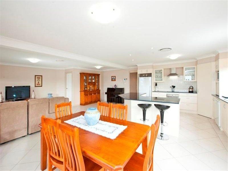 22 The Hill, Valentine NSW 2280