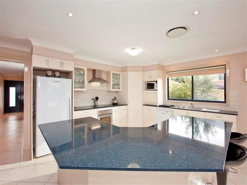 22 The Hill, Valentine NSW 2280