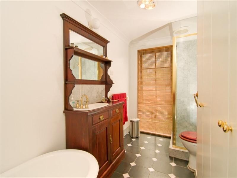 96 Railway Street, Cooks Hill NSW 2300