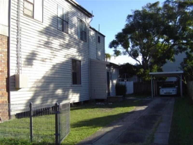 6 Devon Street, Hamilton NSW 2303