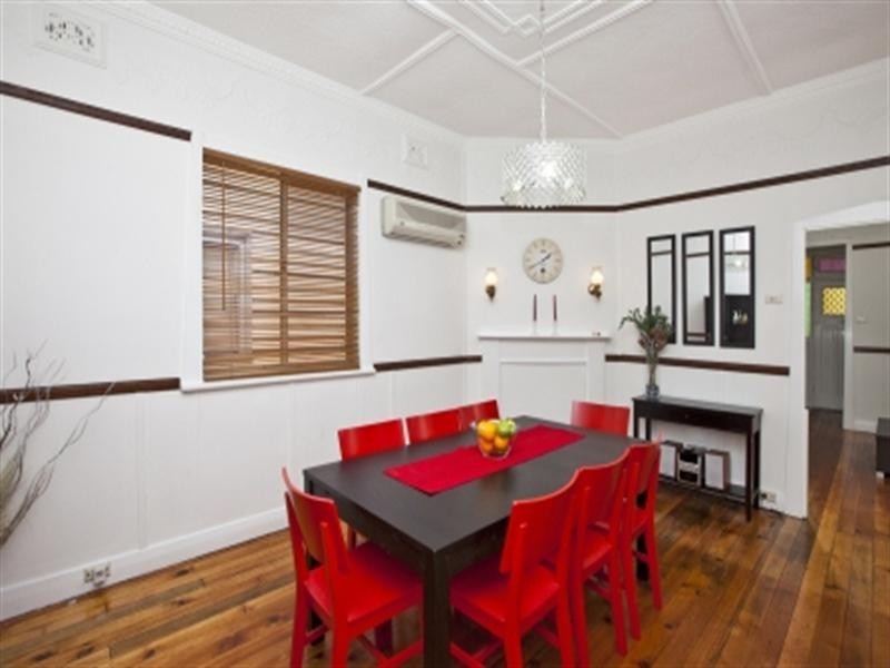 43 Smith Street, Mayfield East NSW 2304