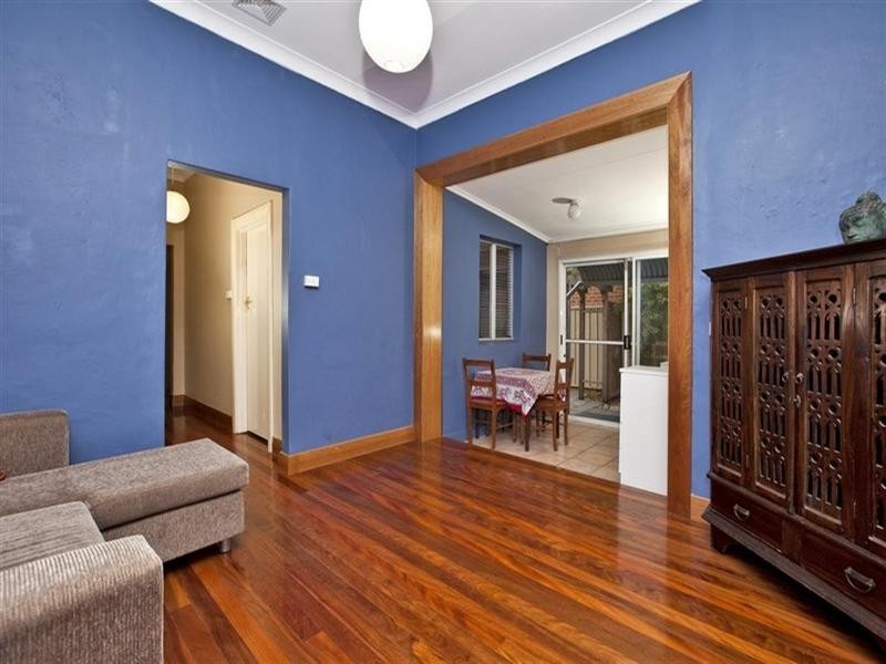 5 Bourke Street, Adamstown NSW 2289