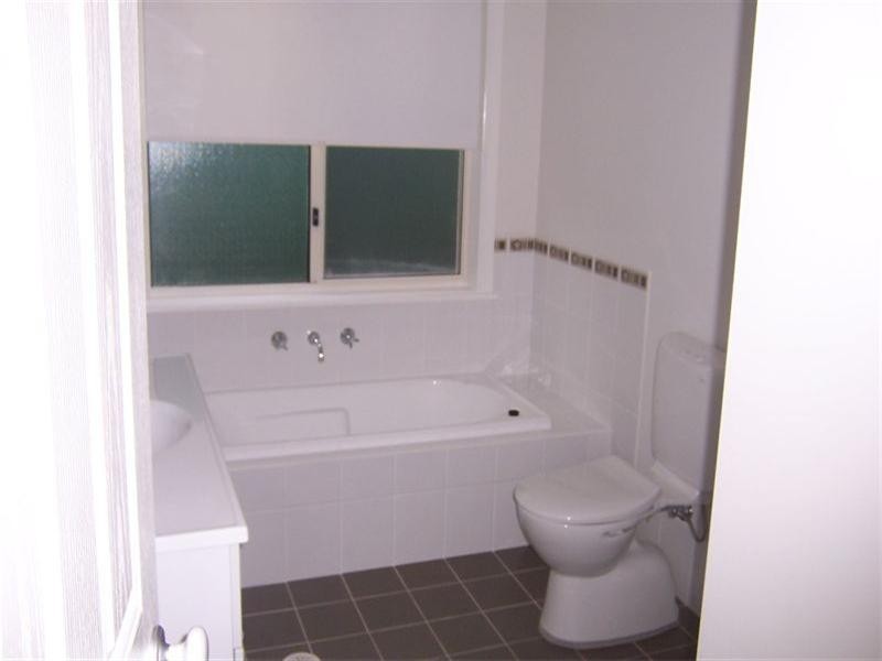 12a Churnwood Drive, Fletcher NSW 2287