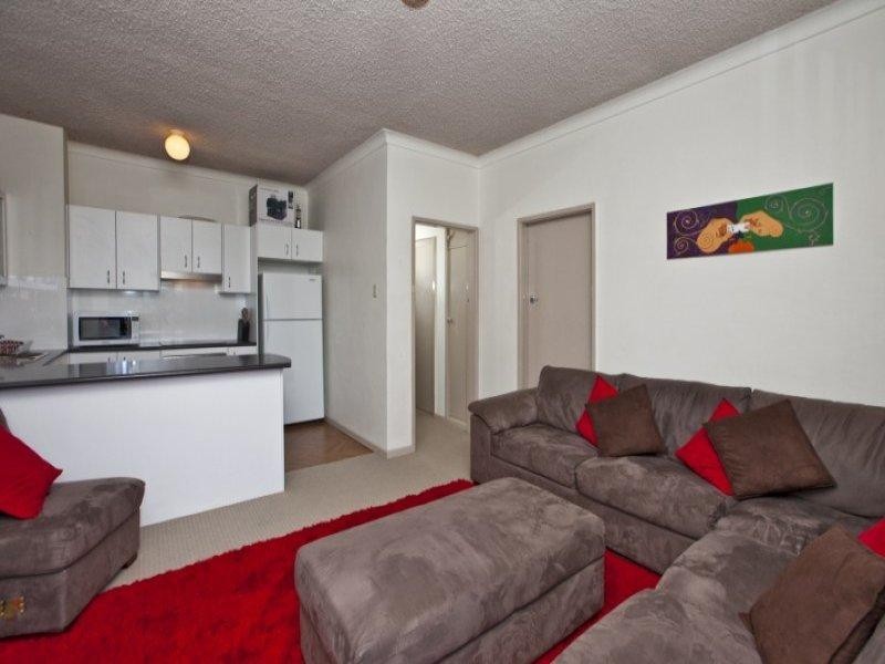 11/17 Hillview Crescent, The Hill NSW 2300