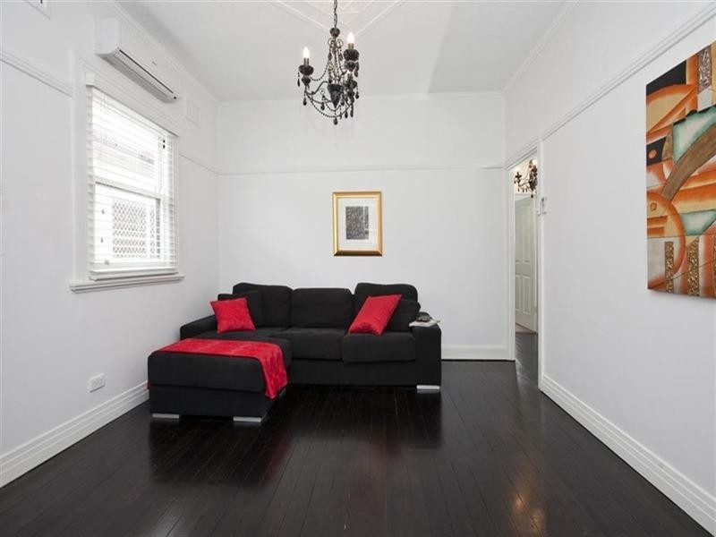 11 Georgetown Road, Georgetown NSW 2298