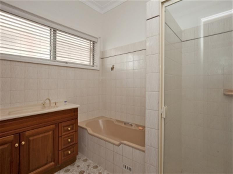 25 Crossland Street, Adamstown Heights NSW 2289