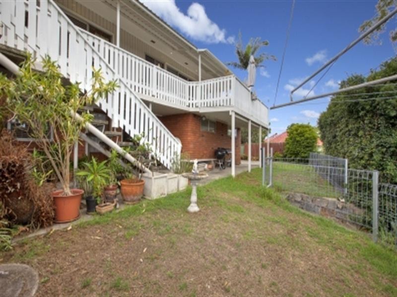 25 Crossland Street, Adamstown Heights NSW 2289