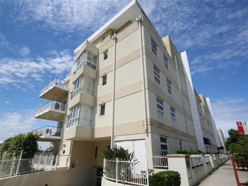 41/304 Wharf Road, Newcastle NSW 2300