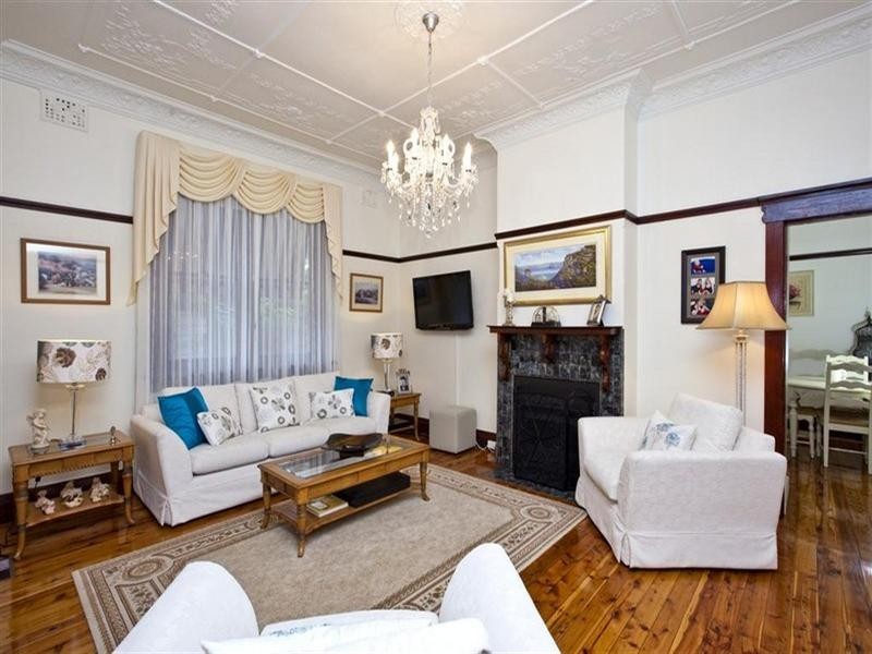 61 Henry Street, Tighes Hill NSW 2297