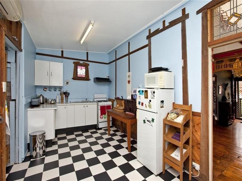 14 Robertson Street, Carrington NSW 2294