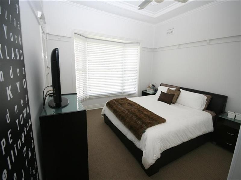 11 Georgetown Road, Georgetown NSW 2298