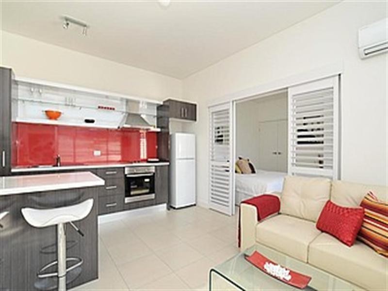 3/4 Hillview Crescent, Newcastle NSW 2300