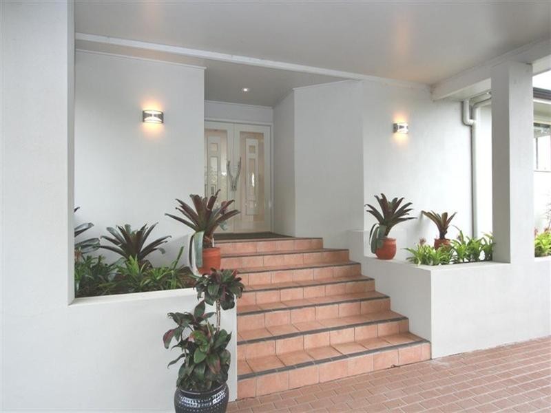 2 Brompton Close, Bolwarra Heights NSW 2320