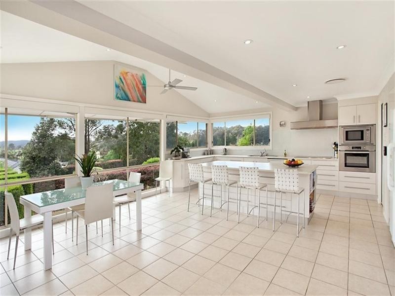 2 Brompton Close, Bolwarra Heights NSW 2320