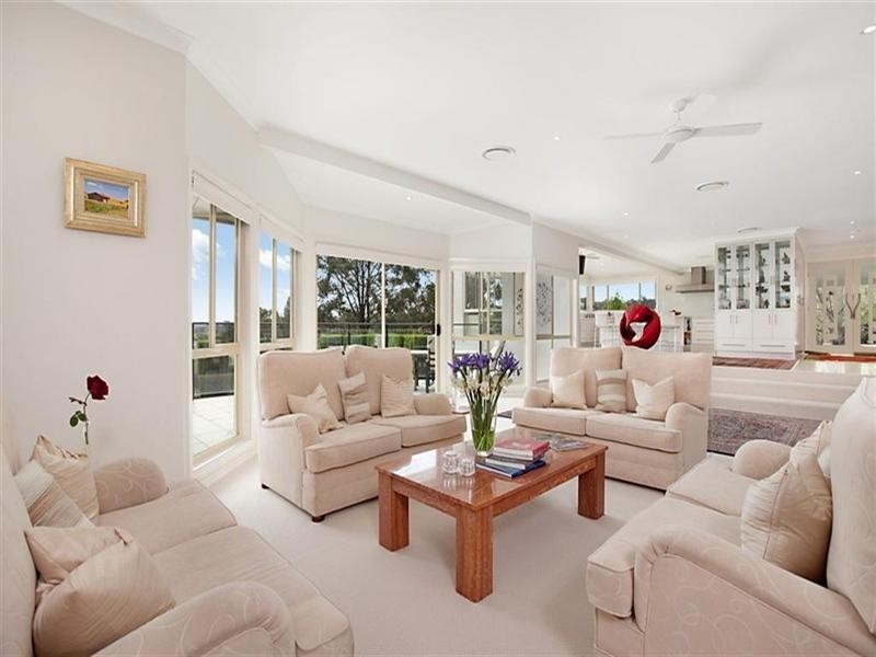 2 Brompton Close, Bolwarra Heights NSW 2320