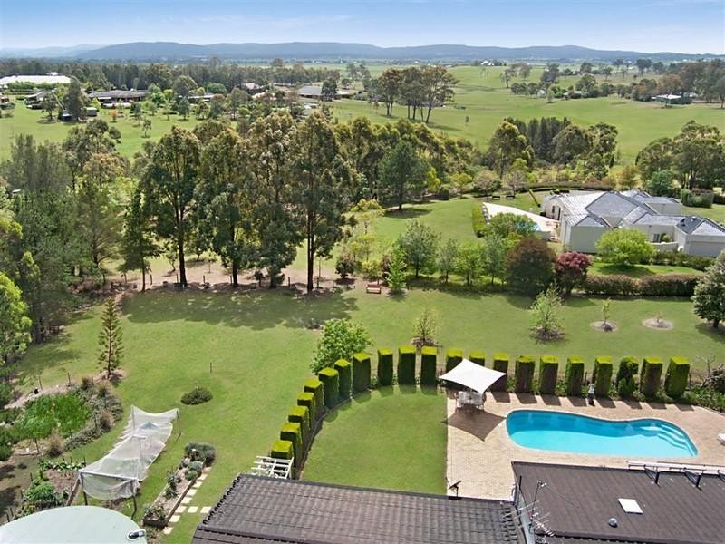 2 Brompton Close, Bolwarra Heights NSW 2320