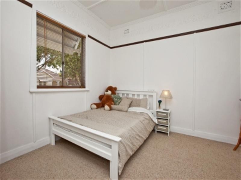 43 Smith Street, Mayfield East NSW 2304