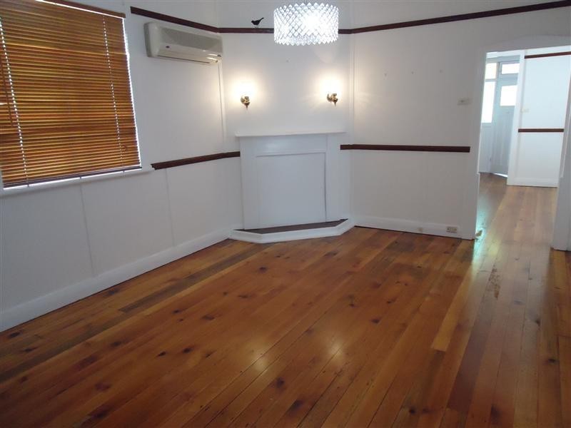 43 Smith Street, Mayfield East NSW 2304