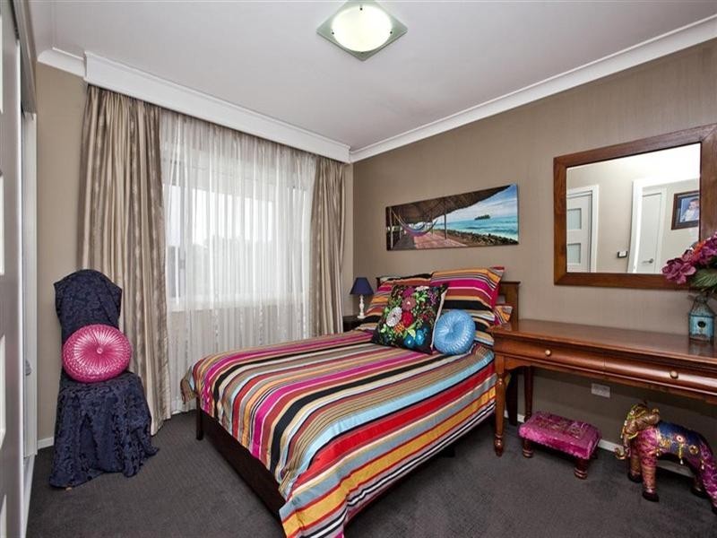 27 Brown Street, Redhead NSW 2290