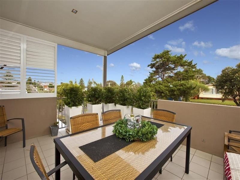 27 Brown Street, Redhead NSW 2290