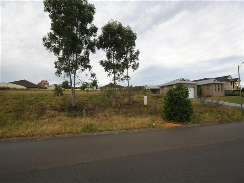 40 April Circuit, Bolwarra Heights NSW 2320