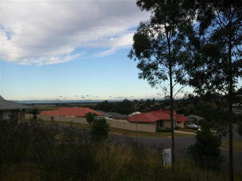 40 April Circuit, Bolwarra Heights NSW 2320