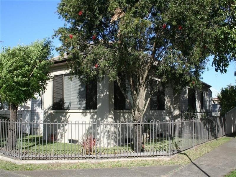 1 Albert Street, Mayfield NSW 2304