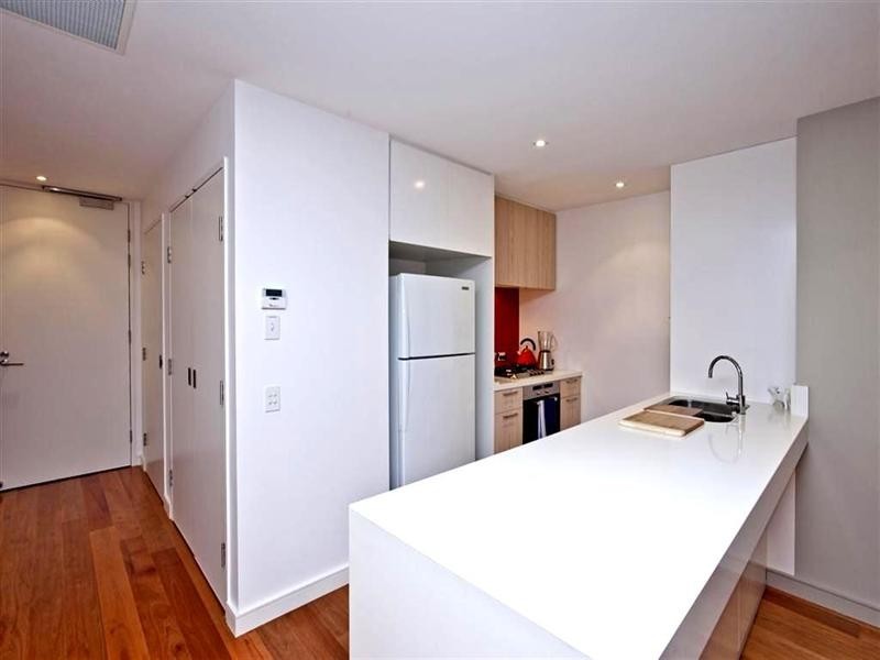401/15 Honeysuckle Drive, Newcastle NSW 2300