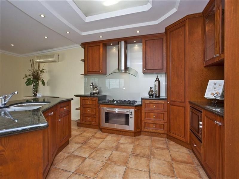 118 Broadmeadow Road, Broadmeadow NSW 2292