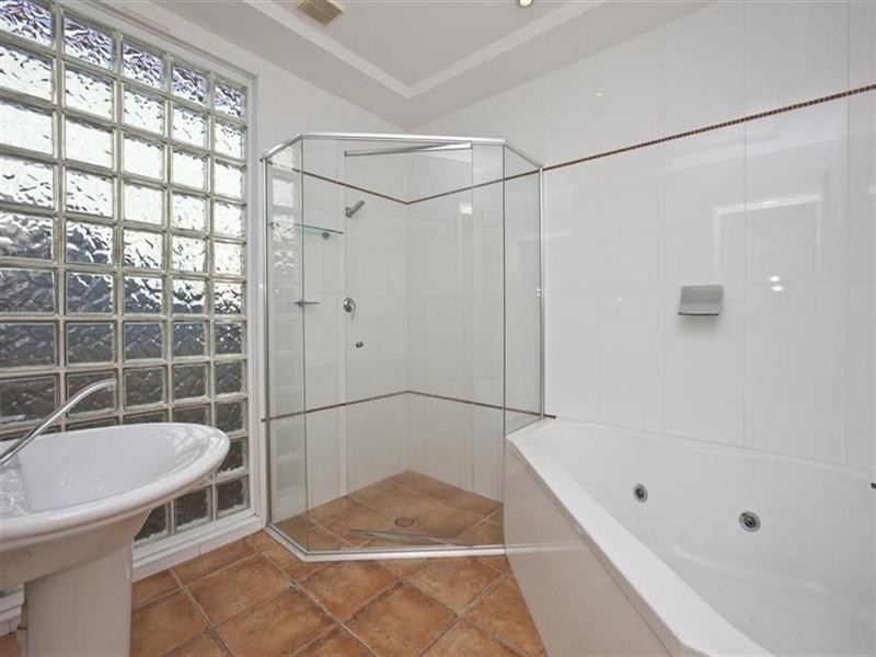 118 Broadmeadow Road, Broadmeadow NSW 2292