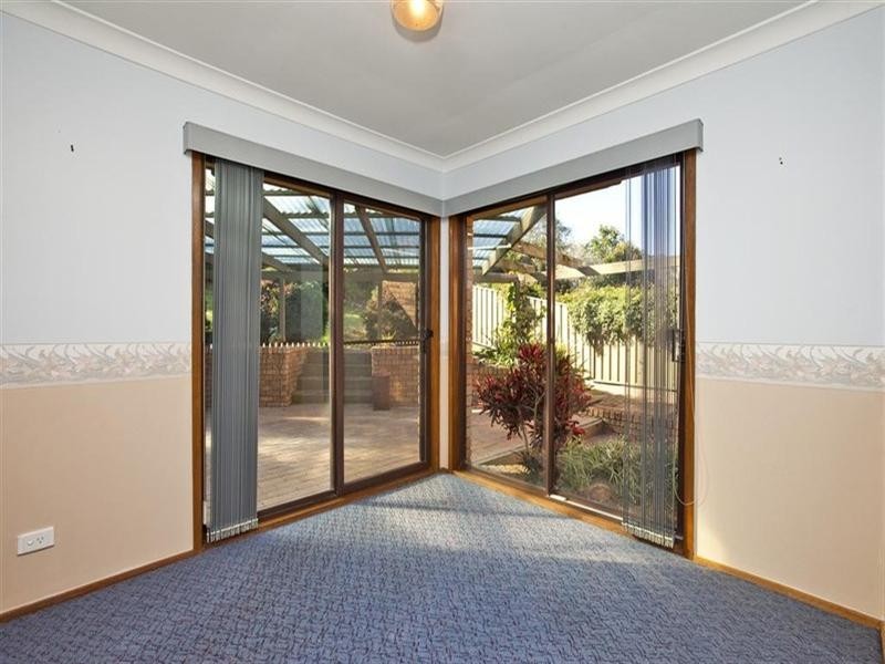 14 Woodside Drive, Eleebana NSW 2282