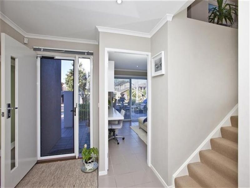 55 Newcastle Street, Stockton NSW 2295