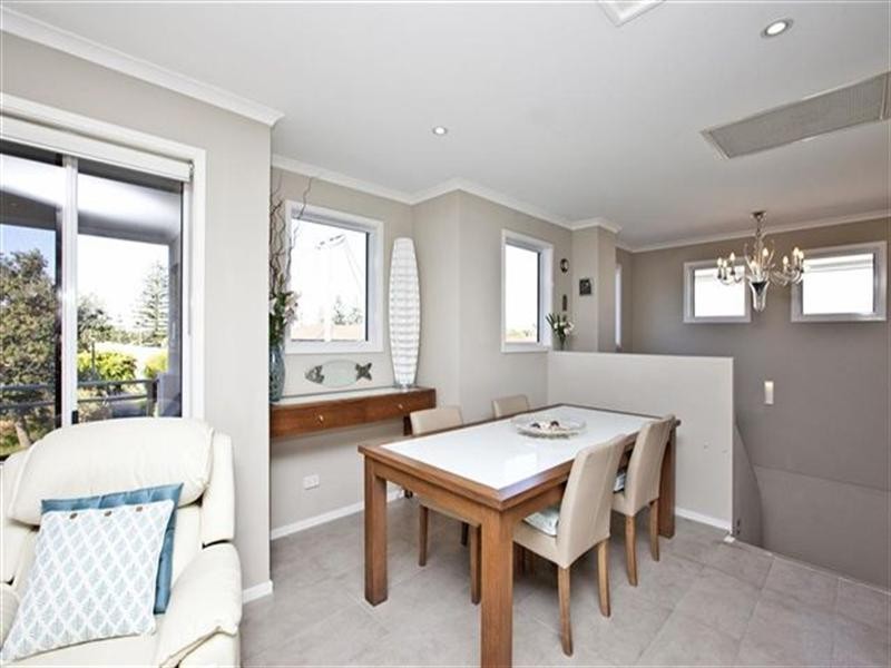 55 Newcastle Street, Stockton NSW 2295