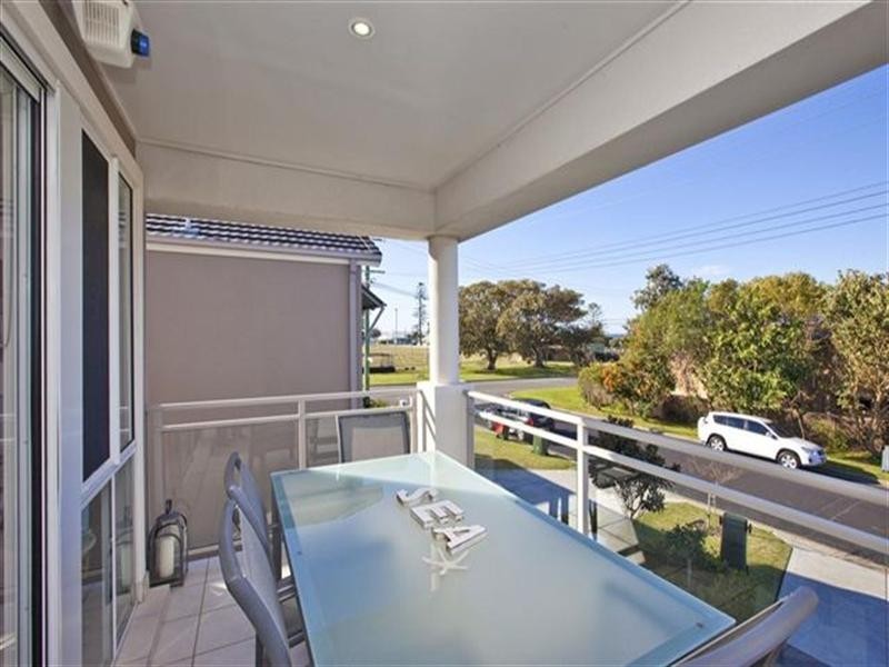 55 Newcastle Street, Stockton NSW 2295