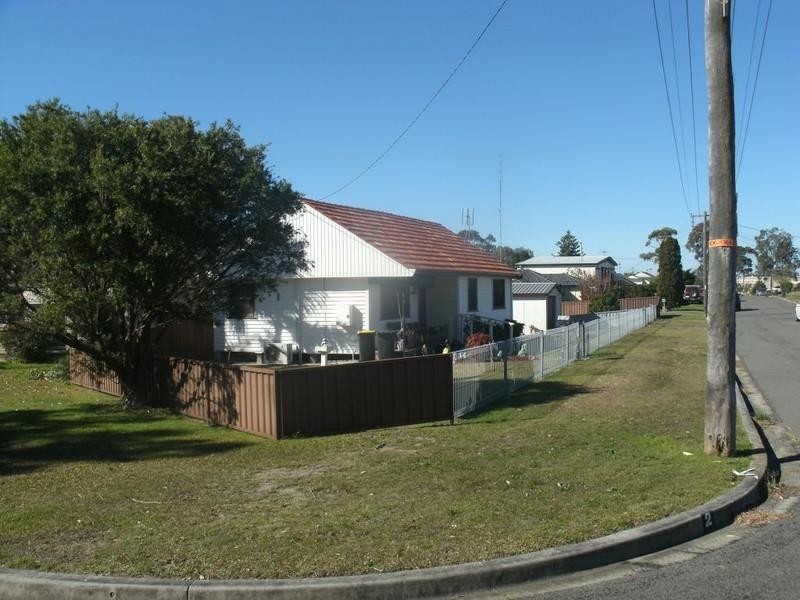 2 Alexander Street, Mount Hutton NSW 2290