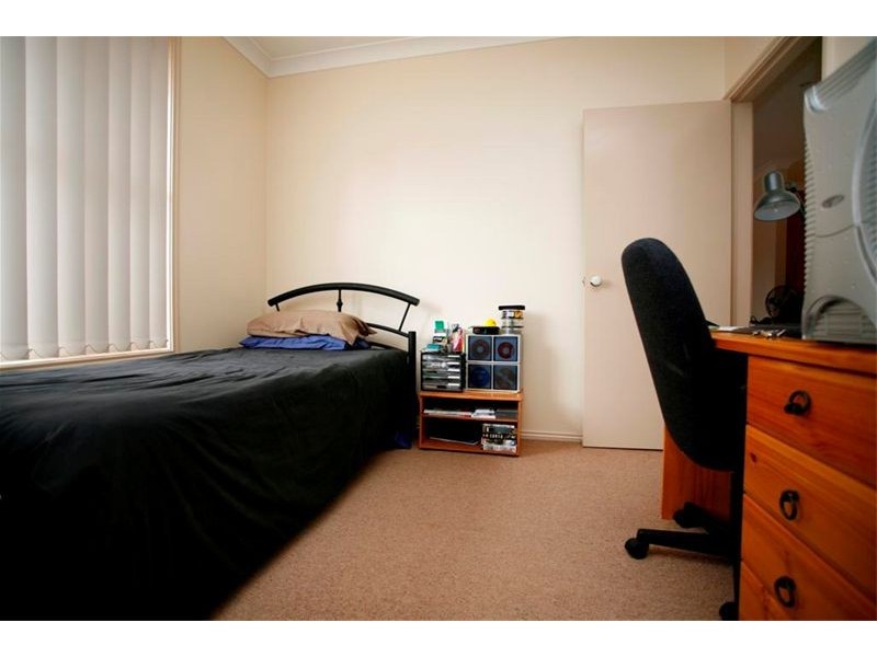 15 Floribunda Close, Warabrook NSW 2304