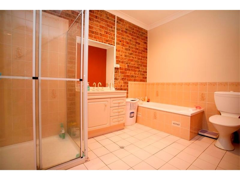 15 Floribunda Close, Warabrook NSW 2304