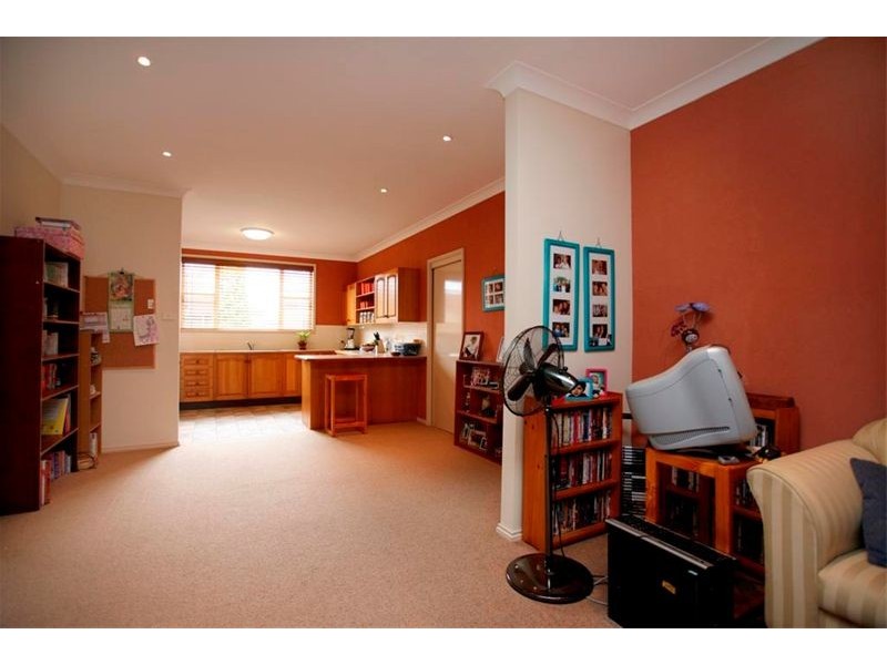 15 Floribunda Close, Warabrook NSW 2304