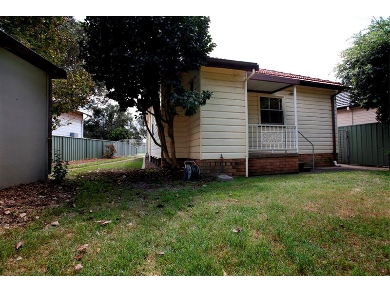 1 Collins Street, Georgetown NSW 2298