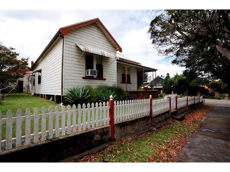 25 Blackall Street, Broadmeadow NSW 2292