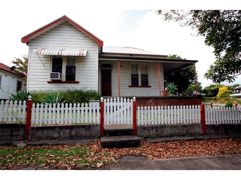 25 Blackall Street, Broadmeadow NSW 2292