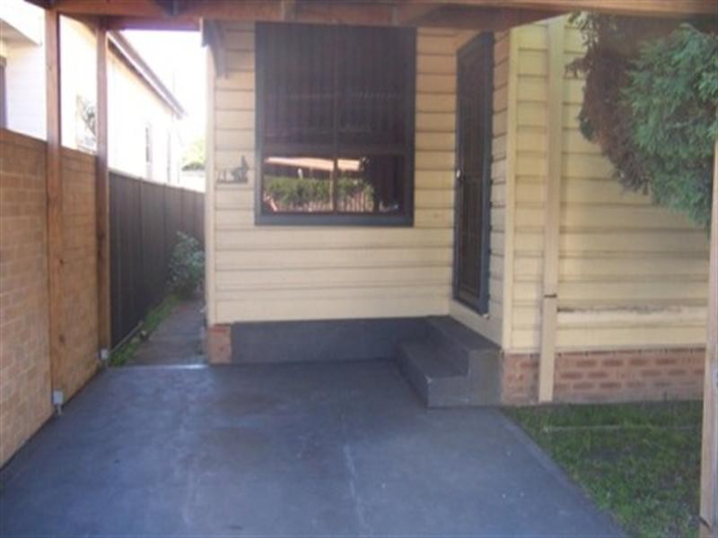 13 Samdon Street, Hamilton NSW 2303