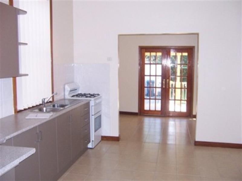 13 Samdon Street, Hamilton NSW 2303