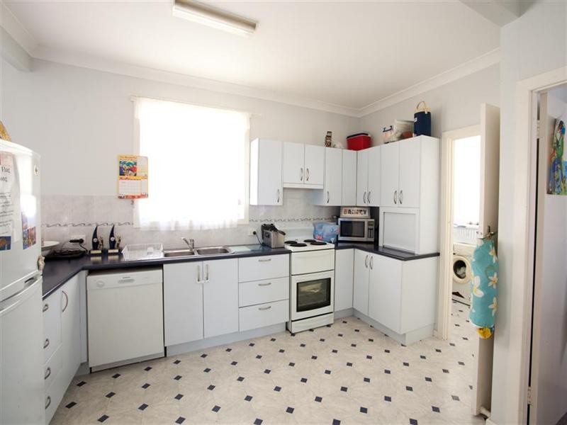 386 Sandgate Road, Shortland NSW 2307