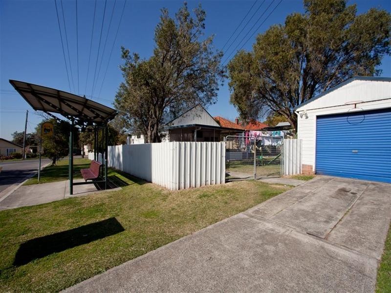 386 Sandgate Road, Shortland NSW 2307